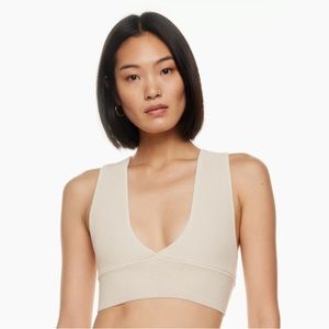 Aritzia Babaton Sculpt Knit Top